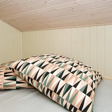 Three-bedroom Holiday In 37 Ferienhaus *