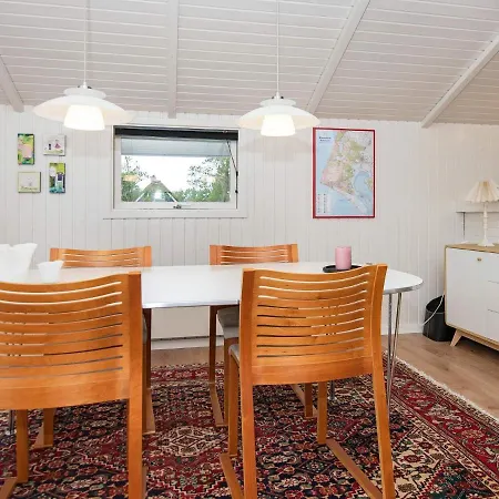 Three-bedroom Holiday In 37 Ferienhaus *